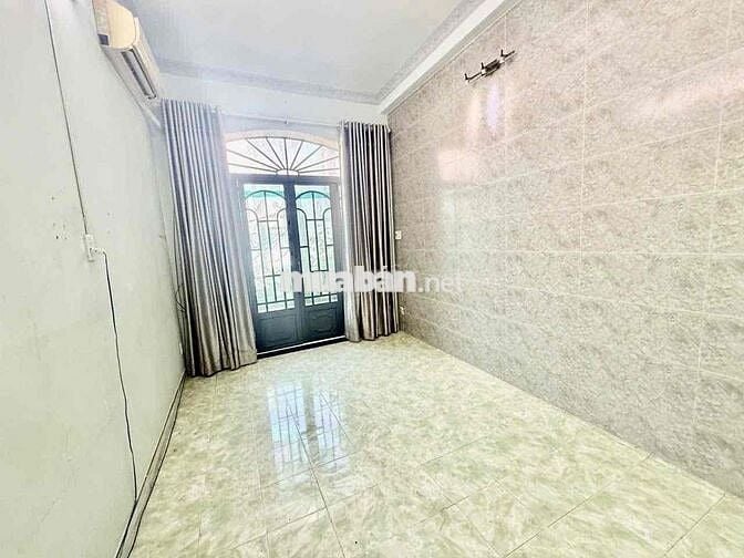 Cần bán gấp căn nhà chính chủ. đường nguyễn thượng hiền p5. pn