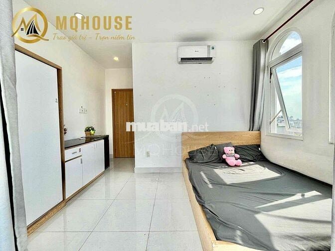 Căn Hộ Studio Ban Công View Emart Phan Văn Trị Đẹp Lung Linh