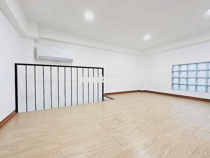 DUPLEX NGAY ĐẠI HỌC HUTECH, UEF, HỒNG BÀNG, GTVT - THANG MÁY, HẦM XE