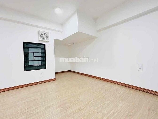 DUPLEX NGAY ĐẠI HỌC HUTECH, UEF, HỒNG BÀNG, GTVT - THANG MÁY, HẦM XE