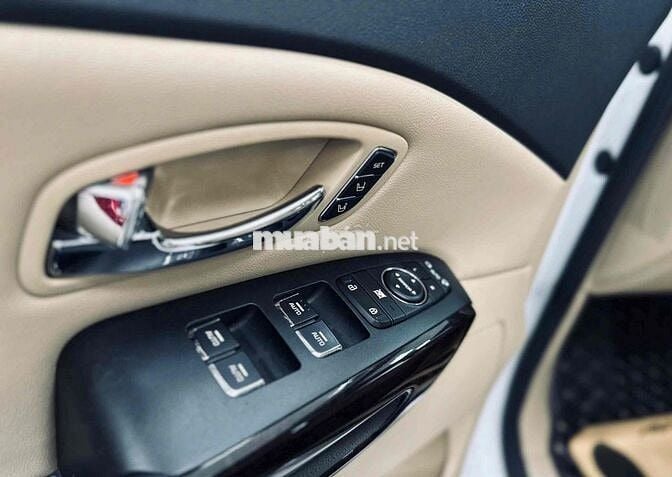 Kia Sedona Full Dầu siêu lướt 27.000km sau 6 năm