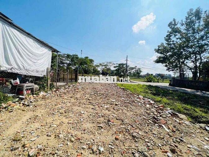 ĐẤT TRỤC CHÍNH TDP DƯỠNG MONG,  DT 114m2 View sông 2,3 ty TL Đg 13met