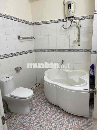 CHO THUÊ NHÀ MT SÁT GIGAMALL PHẠM VĂN ĐỒNG THỦ ĐỨC 2 TẦNG 5PHÒNG 3WC