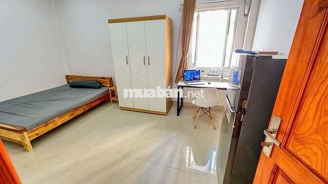 Căn hộ full nội thất Quận 10 gần ĐH Bách khoa - Vòng xoay Dân Chủ