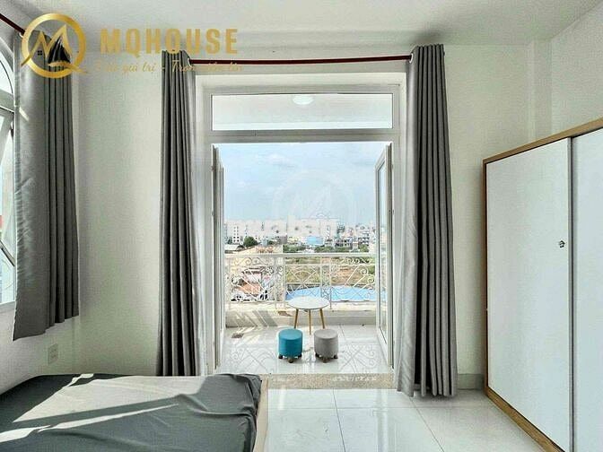 Căn Hộ Studio Ban Công View Emart Phan Văn Trị Đẹp Lung Linh