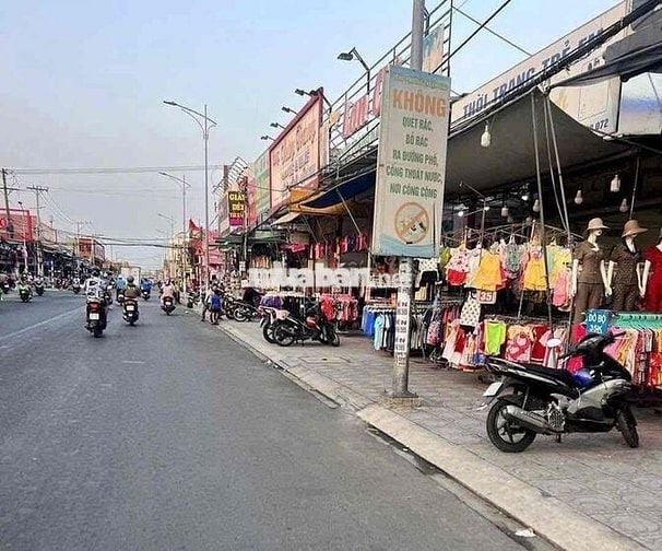 Bán lỗ miếng đất thổ cư sẵn sổ mặt tiền đường