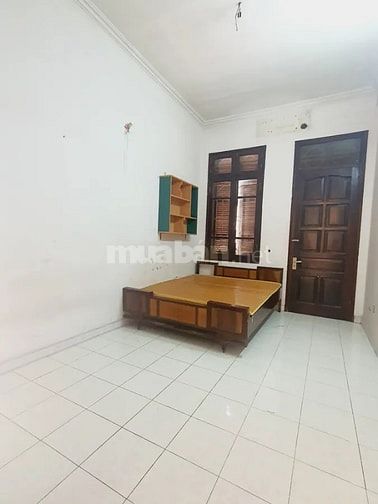 Bán gấp nhà Nguyễn Chí Thanh, 50m2, lô góc, 6 tầng, MT 6M, giá 19,8 tỷ