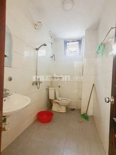 Bán gấp nhà Nguyễn Chí Thanh, 50m2, lô góc, 6 tầng, MT 6M, giá 19,8 tỷ