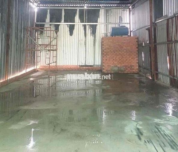 Cho thuê kho 7tr/th còn bớt  TDT :6x34 xây dựng 6x20 (có 3fa , trần kh