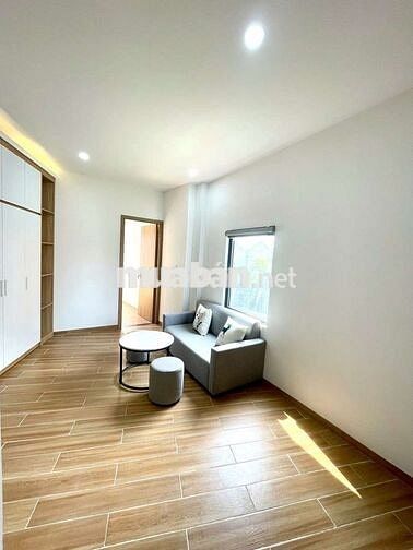 Siêu phẩm CCMN 1n1k 40m2 Full đồ. Ban công thoáng tại Đường Hoàng Mai