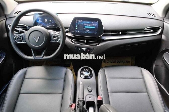 VinFast VF5 2025- 10300 km