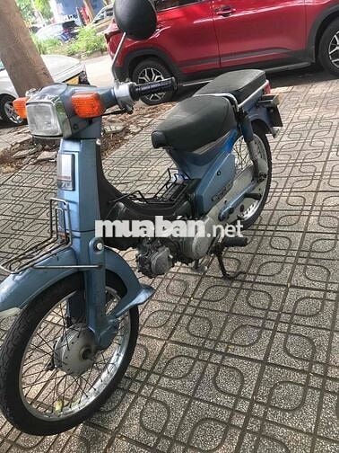 CẦN Bán 1 XE CUP ĐÈN VUÔNG 70 CC