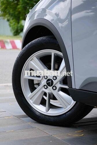 VinFast VF5 2025- 10300 km