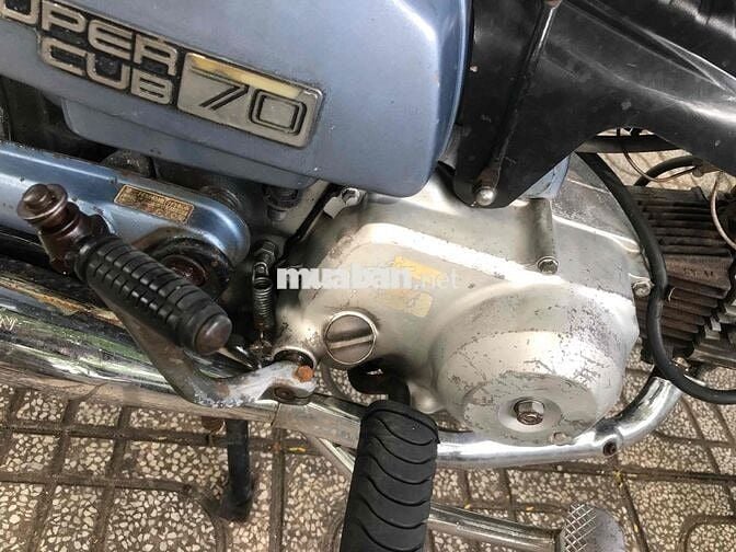 CẦN Bán 1 XE CUP ĐÈN VUÔNG 70 CC