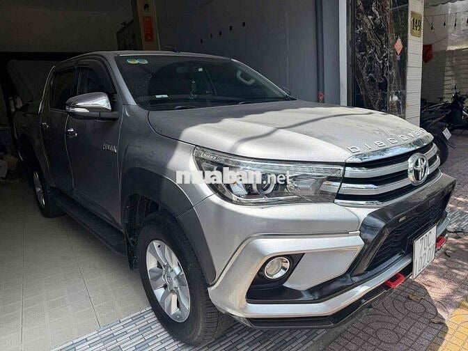 Toyota Hilux 2.8G 4x4 2017 máy dầu 2 cầu số tự độg