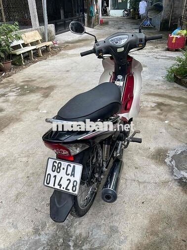 Elegant 50cc chạy không cần bằng lái biển 68 máy z