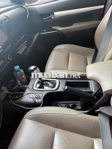 Toyota Hilux 2.8G 4x4 2017 máy dầu 2 cầu số tự độg