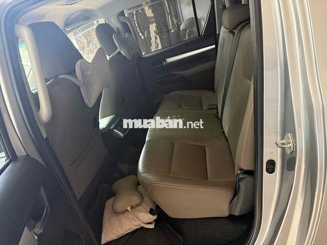 Toyota Hilux 2.8G 4x4 2017 máy dầu 2 cầu số tự độg