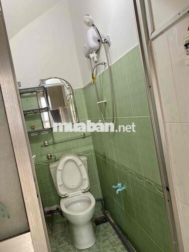 Phòng trọ sân thượng 30m2 ban công  hẻm 159 phạm văn hai p5 tân bình