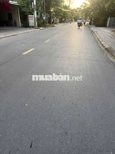 ĐẤT MT ĐƯƠG  NGUYỄN TRI PHƯƠNG- TPHỘIAN KHU KS,HOMSETAY, VILA GIA 4T25