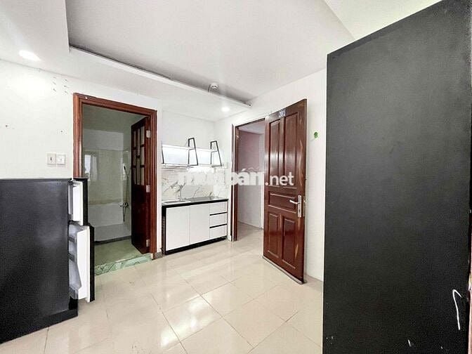 Cho thuê trọ Phan Văn Trị có ban công mặt sau full nội thất thang máy