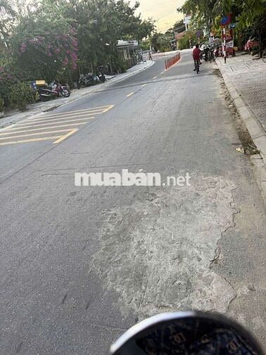 ĐẤT MT ĐƯƠG  NGUYỄN TRI PHƯƠNG- TPHỘIAN KHU KS,HOMSETAY, VILA GIA 4T25