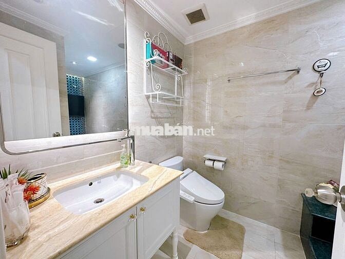 Cần cho thuê căn hộ 2PN Đầy Đủ Nội Thất tại Vinhomes Central Park