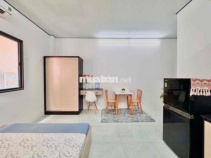 STUDIO FULL NỘI THẤT CỬA SỔ TRỜI - Ngay Luỹ Bán Bích - Giáp VHU