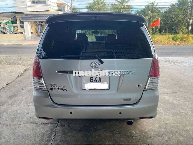 Toyota Innova 2011 G