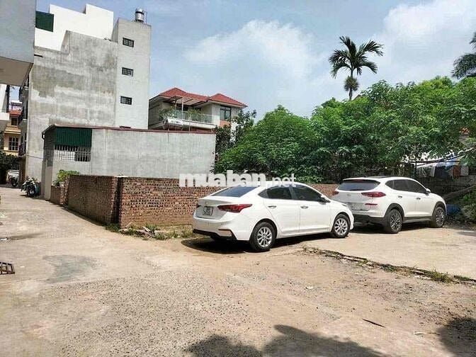 Đất Đông ngạc, ô tô đậu, lô góc, sổ vuông: 43m2, mặt tiền 5.5m