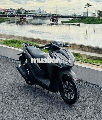 honda vario 125cc vàng cát xe đẹp máy zin êm 9c