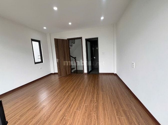 🏡 Nhà đẹp 3 thoáng – 6 tầng – MT 4,4m – Cự Khối 🏡 