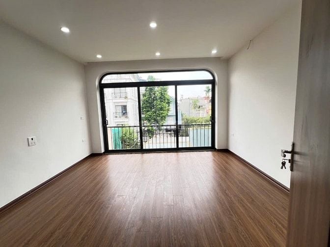 🏡 Nhà đẹp 3 thoáng – 6 tầng – MT 4,4m – Cự Khối 🏡 