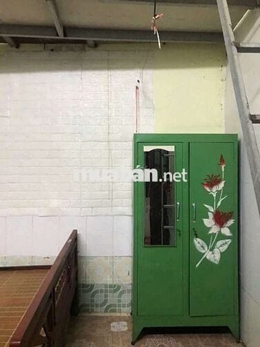 Phòng khép kín đối diện đh thương mại an toàn tuyệt đối