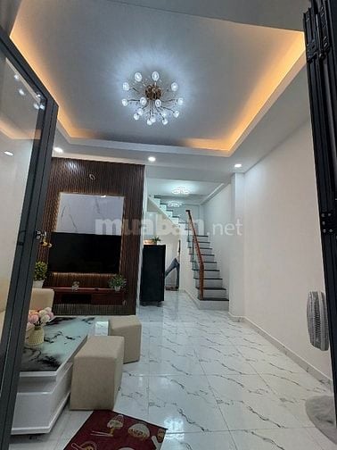 Xe hơi đỗ cửa, ngang hiếm 8m, 200m2, Phạm Hữu Lầu Q7, chỉ nhích 9 tỷ.