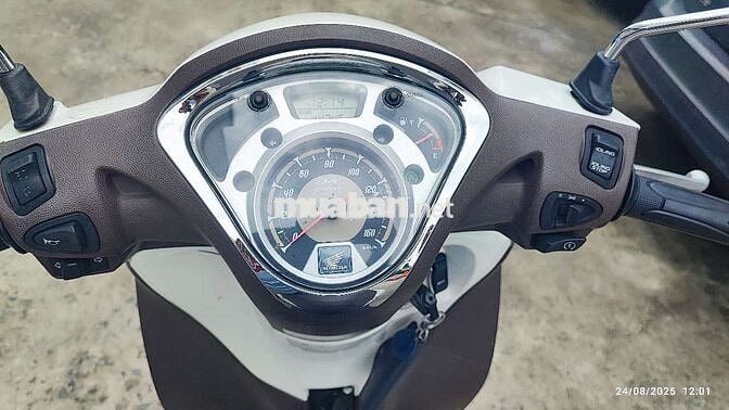 Sh mode 2016 trắng khoá chìa