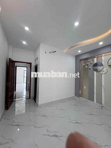 NHÀ 3 TẦNG ĐẸP — GẦN QUỐC LỘ 1A BHHA (4m x 14m) Đường Trước Nhà 8m