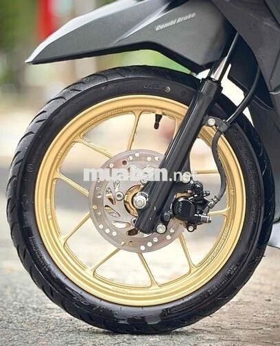 VARIO MẪU CŨ 2018 BIỂN THÀNH PHỐ ZIN MỘC