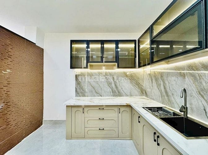 NHÀ MẶT TIỀN LÂM VĂN BỀN QUẬN 7 GIÁ CHỈ 8.2 TỶ ĐANG CHO THUÊ 30TR/TH