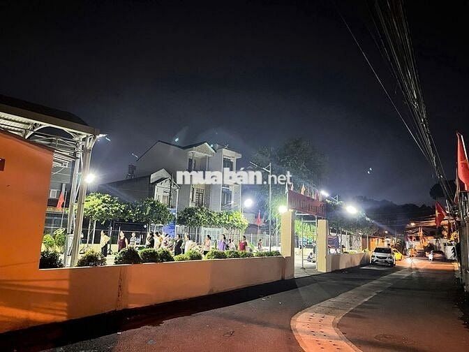 Cho thuê nhà riêng tại Đường Lê Thị Trung, Thủ Dầu Một,7.5tr, 90m2