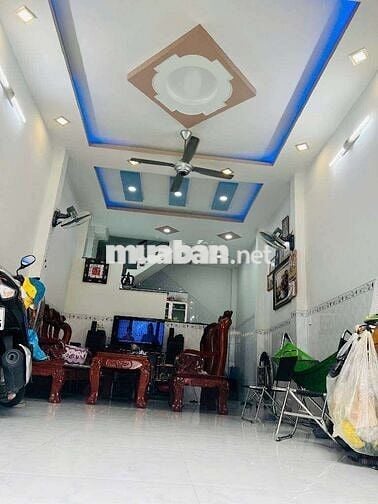 Nhà Lê Văn Quới, 40m², 2 Tầng, 3 PN, HXH 5M, Giá chỉ nhỉnh 4 tỷ