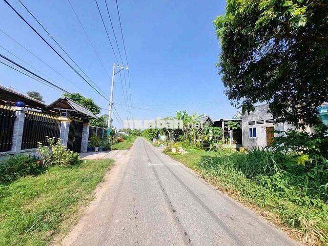 BÁN ĐẤT TẶNG NHÀ! Chốt 480tr/261m2, sẵn thổ cư, mặt tiền nhựa 10m