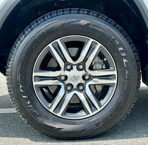 Toyota Fortuner G MT 2023 - 63000 km