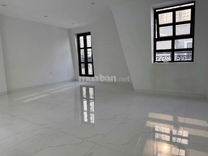 Liền Kề cạnh Tiểu học Vinschool Hàm Nghi, thông sàn kinh doanh