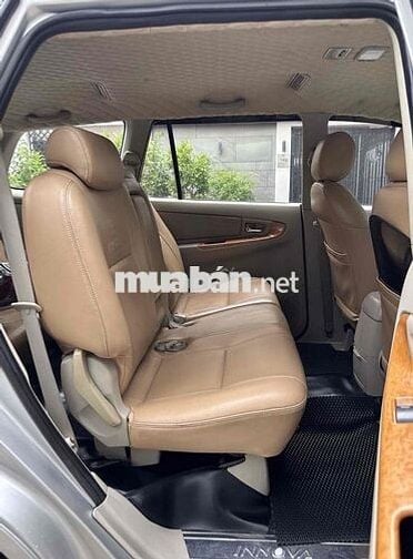 Toyota Innova 2009 V - 140000 km