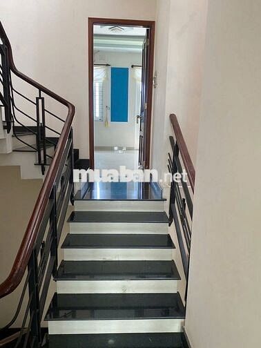 🔥🔥Nhà Thuê 3PN, 90m2, sẵn 4 máy lạnh, HXH, MT Đường số 47, Bình Tân.
