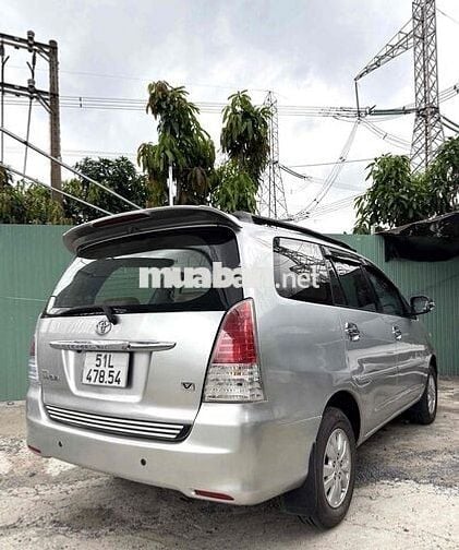 Toyota Innova 2009 V - 140000 km