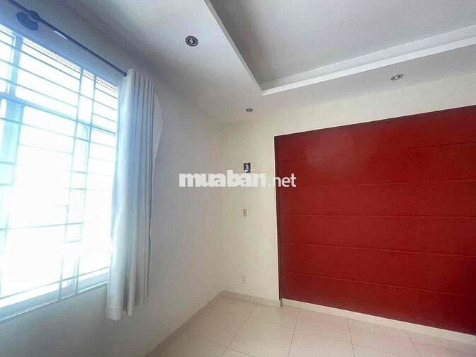 Nhà Phạm Văn Chí hơn 300m2 - 7 PN - SỔ HỒNG MỚI 2025
