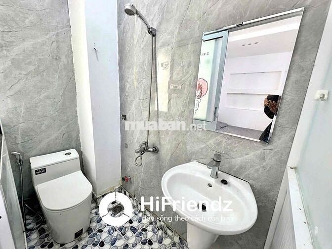 CHO THUÊ CHDV / TRANG BỊ ĐẦY ĐỦ NỘI THẤT - BAN CÔNG CỬA SỔ SIÊU THOÁNG