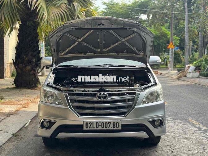 Toyota Innova 2016 2.0V - 140000 km